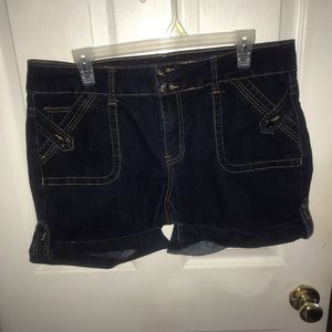 Bluesavvy & Karen T blue jean shorts